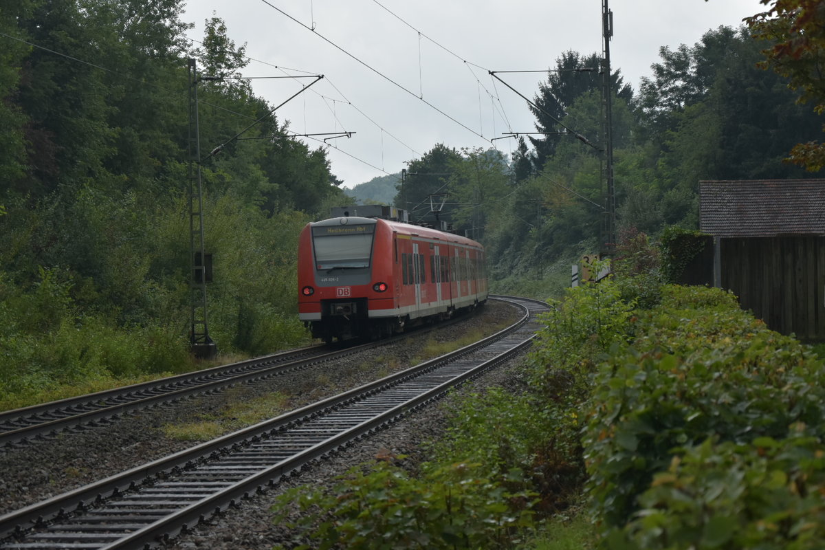 425 026 als RE3 nach Heilbronn . Neckargerach 12.8.2017