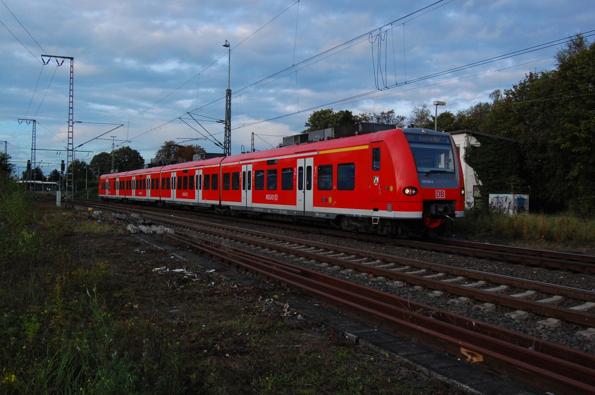 425 525-3 als RB 33 nach Aachen Hbf beim verlassen des Rheydter Hbf am 8.10.2014