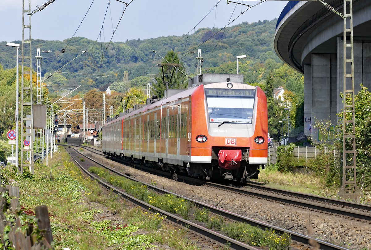 425 548-5 RE8 nach Mönchengladbach durch Königswinter - 27.09.2017