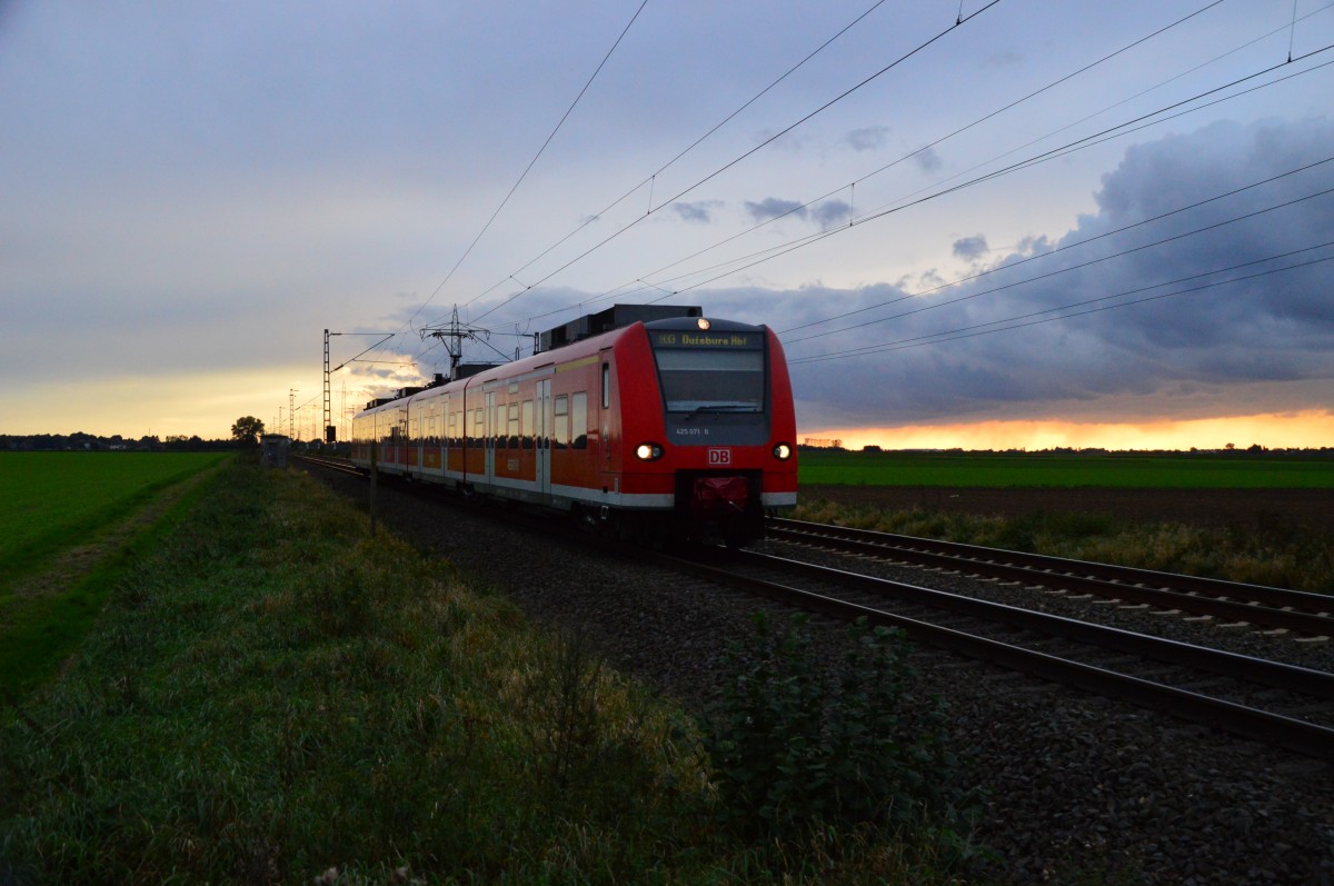 425 571-8 als RB33 nach Duisburg Hbf. 7.10.2014