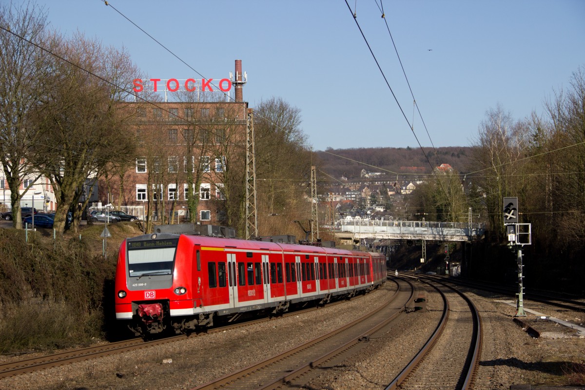 425 598-0 & 425 592-3 als RB 48 (27725, Wuppertal Hbf - Bonn-Mehlem) in Wuppertal-Sonnborn am 12.03.15
