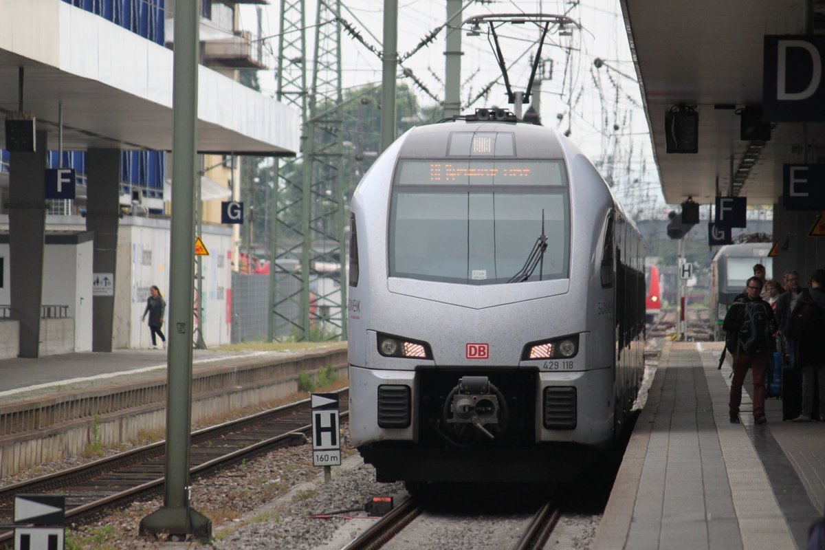 429 118 wird am 05.06.2017 als RE14 nach Mainz im Hauptbahnhof Mannheim bereitgestellt.