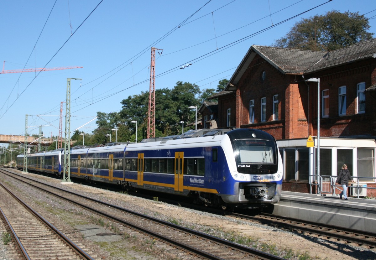 440 344 als NWB 83216 (Twistringen–Bremerhaven-Lehe) am 02.10.2013 in Stubben