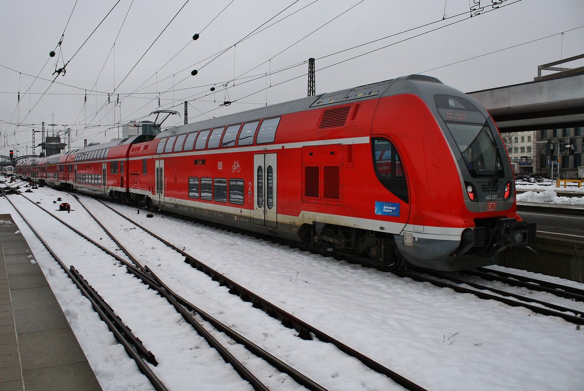 445 097-2 verlässt am 7.1.2019 als RE4012 von München Hauptbahnhof nach Ingolstadt Hauptbahnhof die bayrische Landeshauptstadt.  