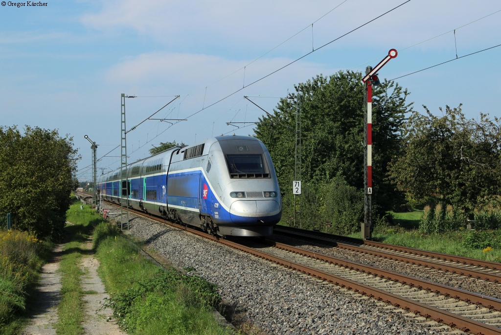 4729 (310 057) als TGV 9571 Stuttgart-München an der Bk Basheide bei Rheinstetten, 06.09.2014.