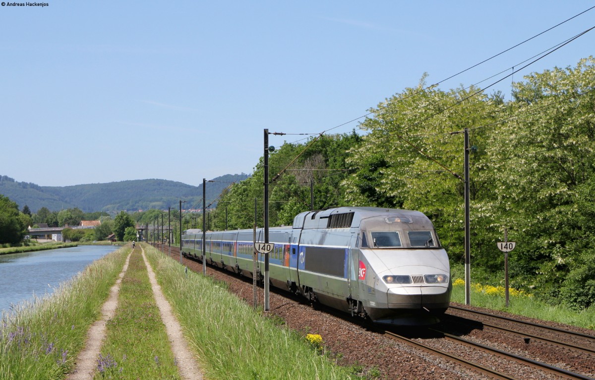 504 als TGV 5402 (Aeroport Paris-Charles de Gaulle TGV-Strasbourg) bei Steinbourg 18.5.15