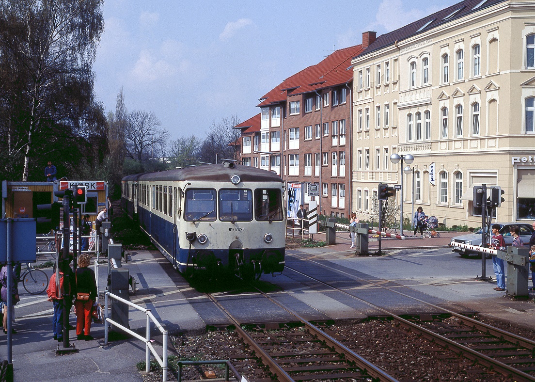 515 645 im Haltepunkt Castrop Rauxel Süd, 15.04.1993, N5725.