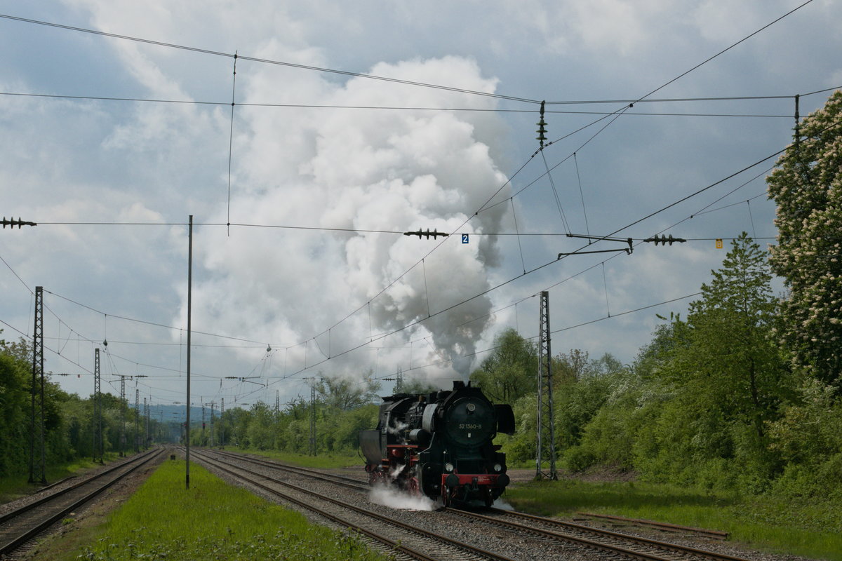52 1360 am 1.5.18 beim Umsetzen in Wellen(Mosel) im Rahmen des Dampfspektakel 2018 rund um Trier.