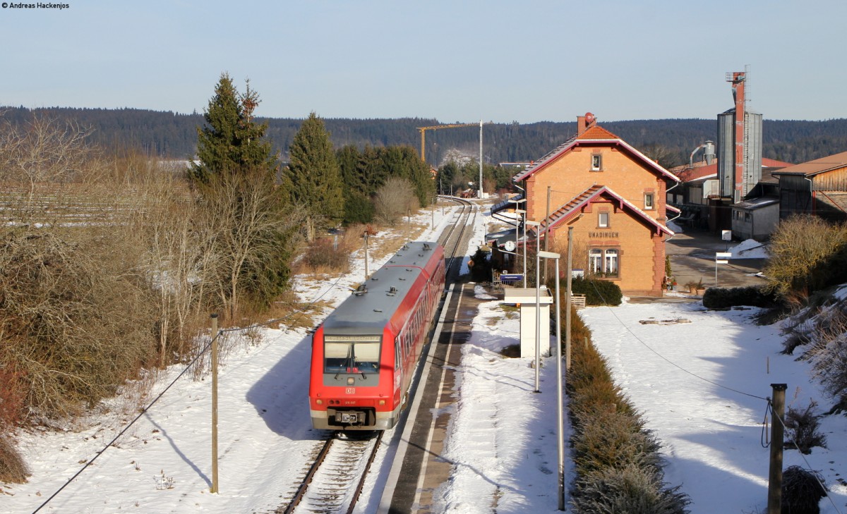 611 017-4  als RE 22309 (Rottweil-Neustadt(Schwarzw) in Unadingen 6.1.15