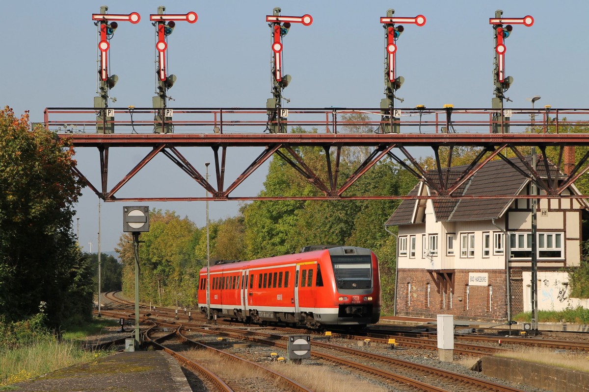 612 018-2/612 518-1 mit RE 3610 Halle (Saale) Hauptbahnhof-Hannover Hauptbahnhof auf Bahnhof Bad Harzburg am 3-10-2014. Seit 14-12-2014 kommen diese Triebwagens nicht mehr in Bad Harzburg.