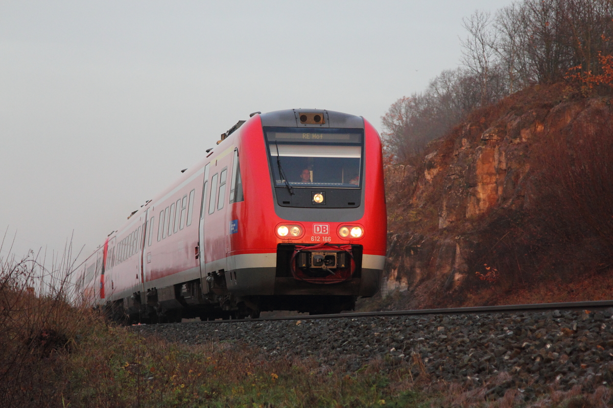 612 166 DB Regio bei Burgkunstadt am 04.12.2015.