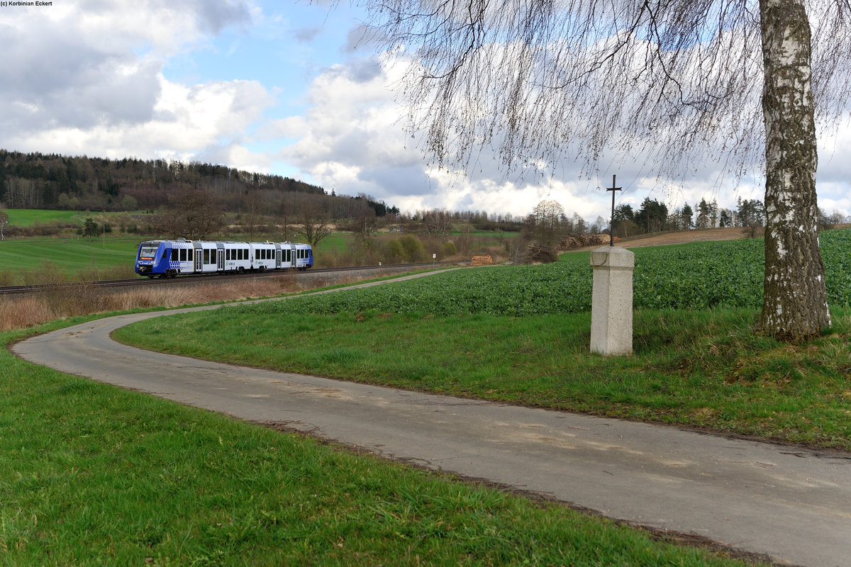 622 409 als Oberpfalzbahn nach Marktredwitz bei Lengenfeld, 15.04.2016