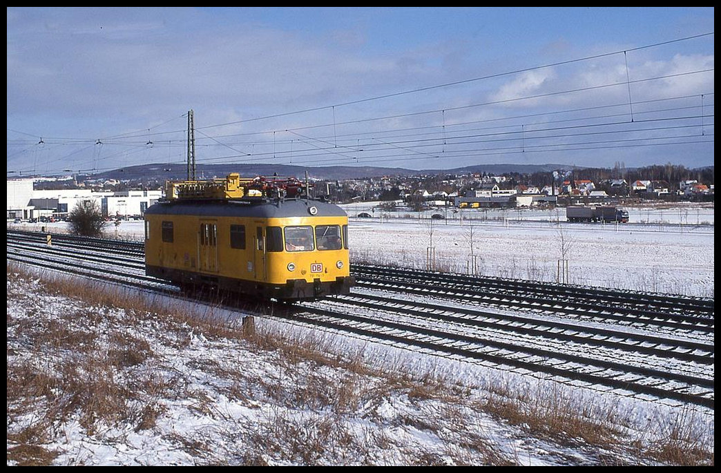 701114 ist hier am 17.2.1999 bei Brake in Richtung Hamm unterwegs.