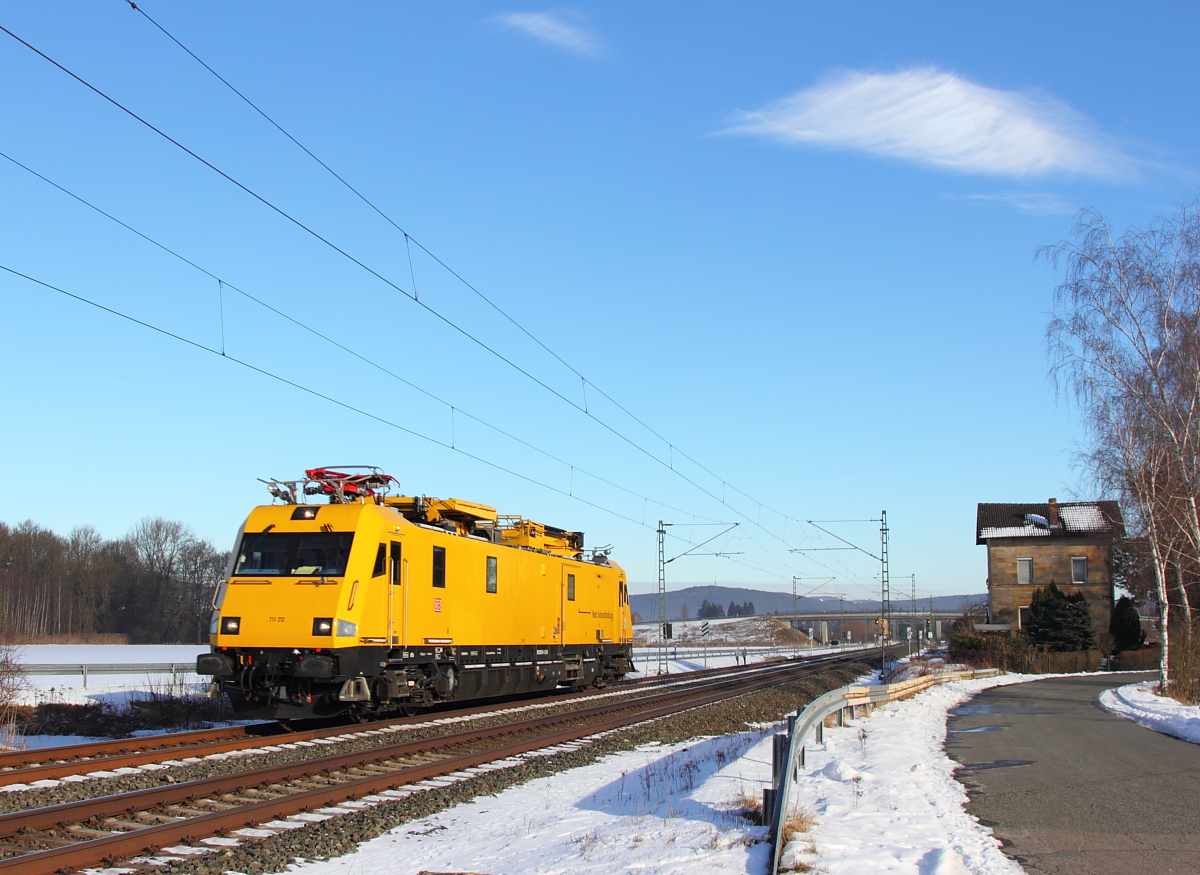 711 212 DB Netzinstandhaltung bei Oberlangenstadt am 19.01.2017