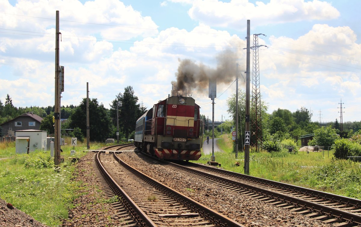 742 343-7 schiebt am 19.07.16 den R 612 Svatava bei Jindřichov nach Cheb.