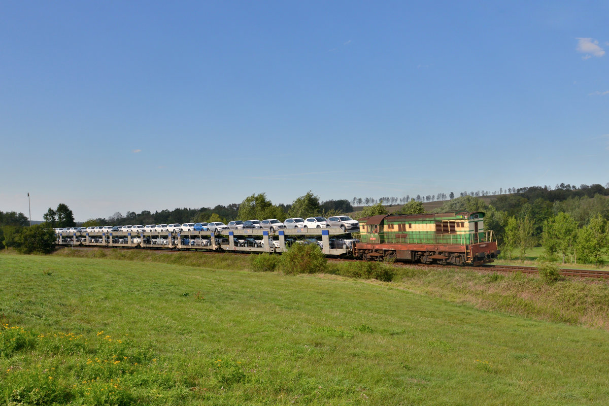 771 137 mit NEx 48330 am 17.09.2015 bei Milavce. 