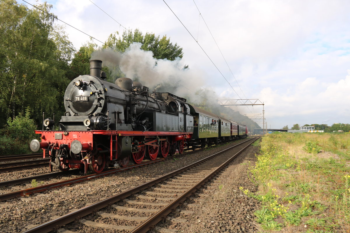 78 469 am 15.9.18 auf dem Weg zur Zeche Zollverein nahe der Stadtgrenze zwischen Oberhausen und Essen
