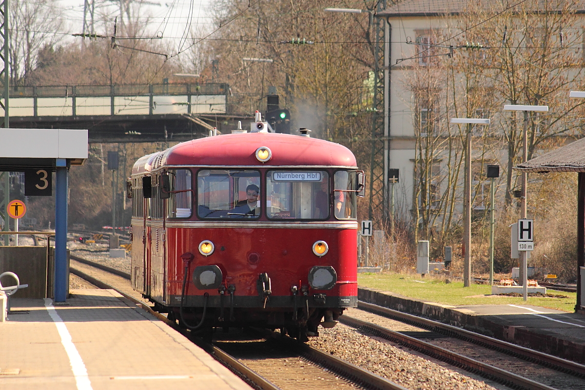 796 739-1 und 996 701-9 des DDM in Hochstadt/ Marktzeuln am 23.03.2012.