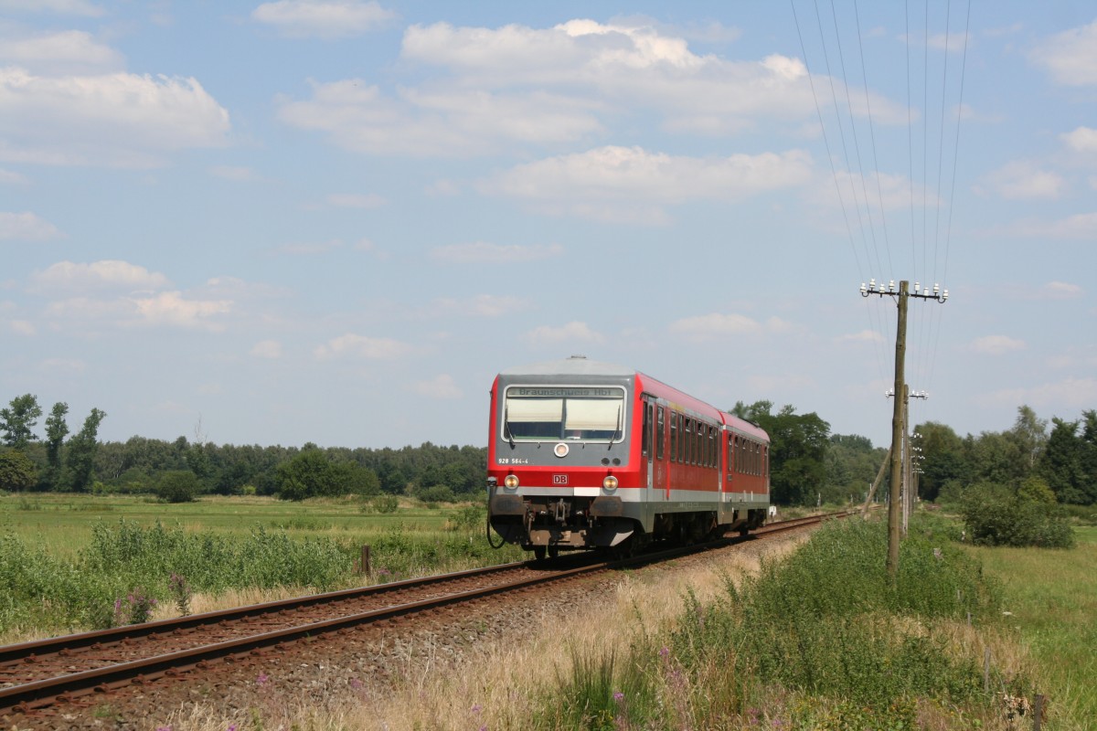 928 564-4 bei Neudorf-Platendorf 28.07.2008
