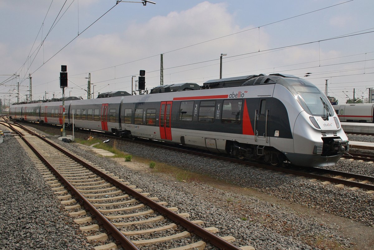 9442 309-2 verlässt am 13.5.2017 als SE15 (SE74526) nach Saalfeld(Saale) den Leipziger Hauptbahnhof.