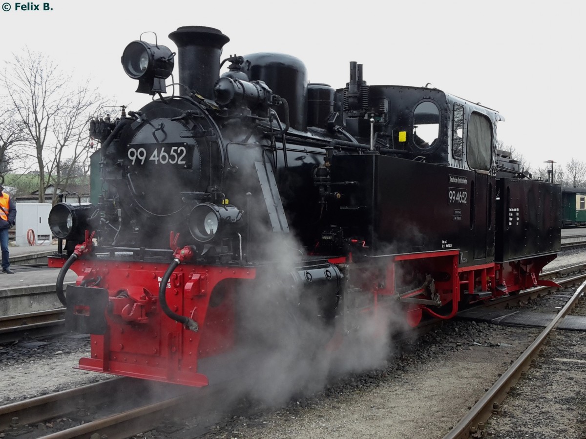 99 4652 der RBB in Putbus am 15.03.2015 Foto vom Bahnsteig aus gemacht.