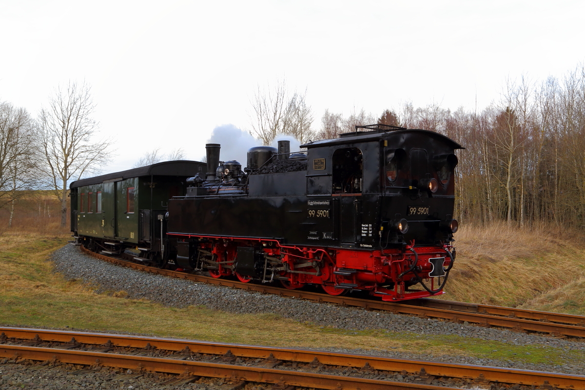 99 5901 mit IG HSB-Sonderzug am 07.02.2016 bei der Fahrt durch die Stieger Wendeschleife. (Bild 3)