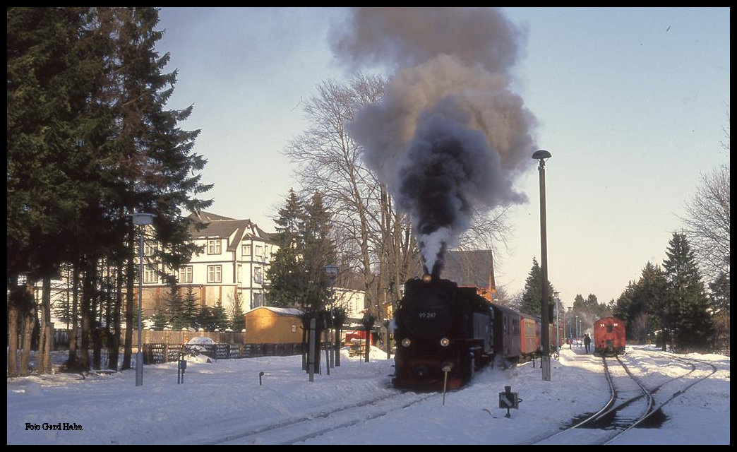 99247 Ausfahrt in Drei Annen Hohne am 19.2.1994 um 14.24 Uhr mit dem P 8907 nach Bennekenstein.