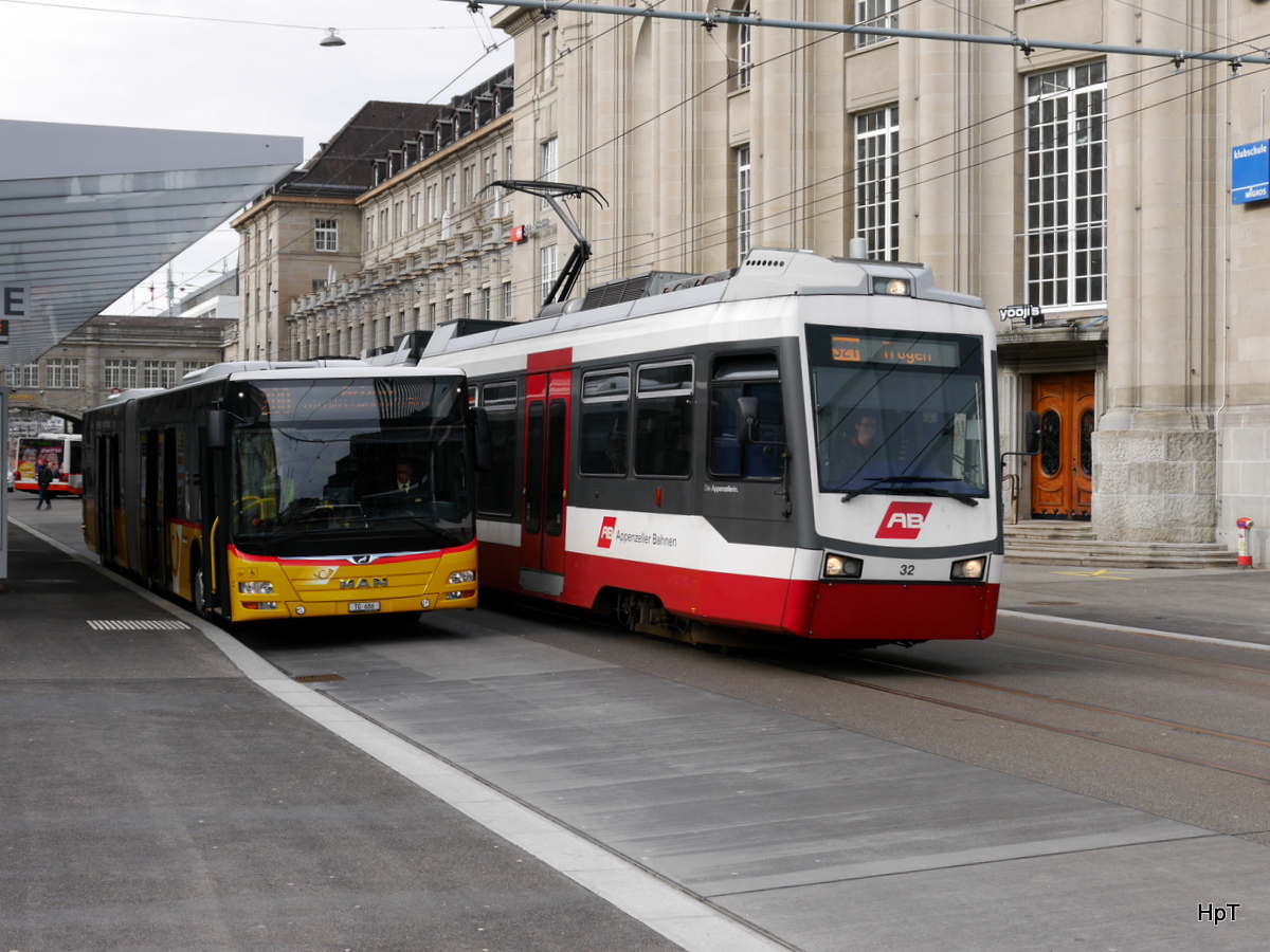 AB / TB - Triebwagen Be 4/8 32 unterwegs vor dem SBB Bahnhof in St.Gallen am 09.03.2018