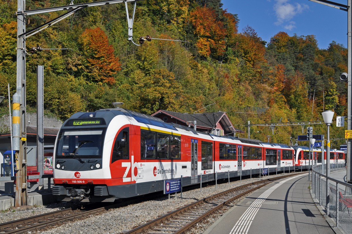 ABeh 160 006-9 verlässt den Bahnhof Brienz Richtung Interlaken Ost. Die Aufnahme stammt vom 09.10.2015.