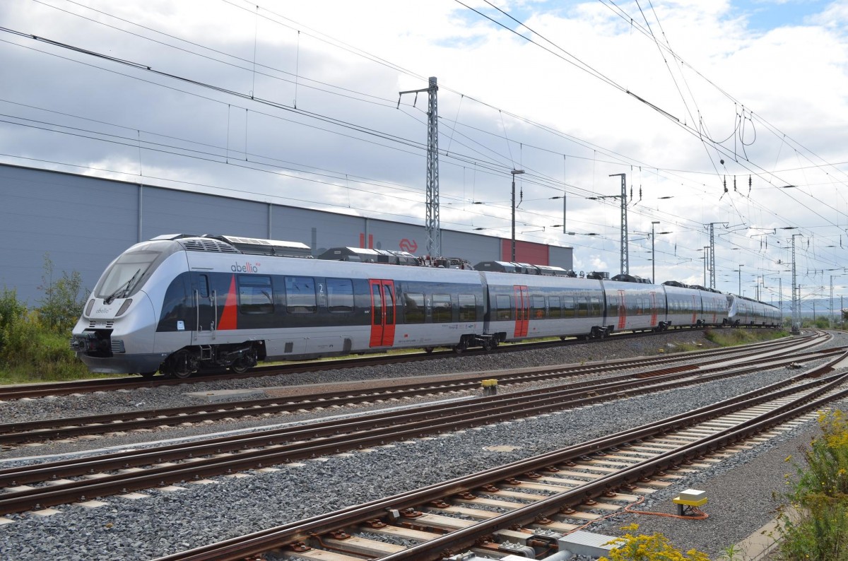 Abellio 9442 609 und ein Unbekannt gebliebene Nummer ,2x 5 Teiliger Talent 2 in Sangerhausen 20.09.2015 