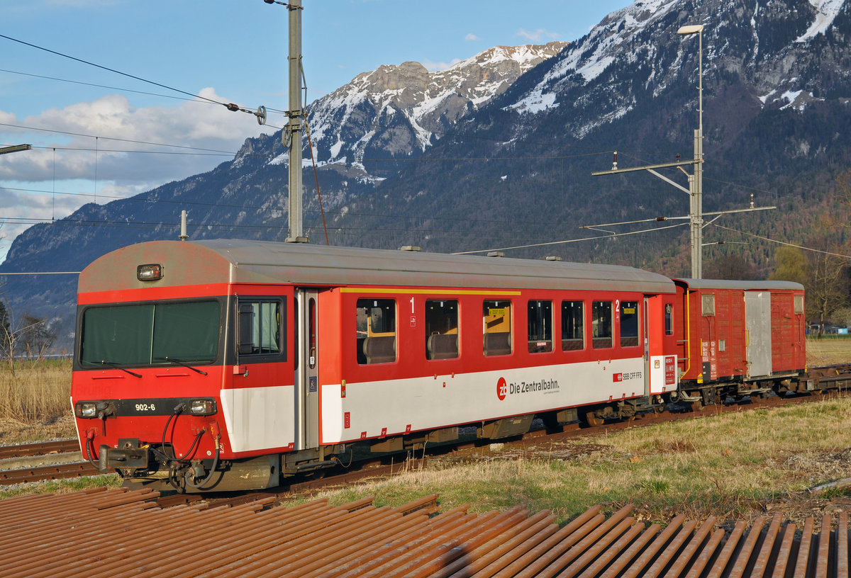 ABt 902-6 der Zentralbahn ist Ausgemustert und steht auf einem Abstellgleis beim Bahnhof Interlaken Ost. Die Aufnahme stammt vom 30.03.2016.