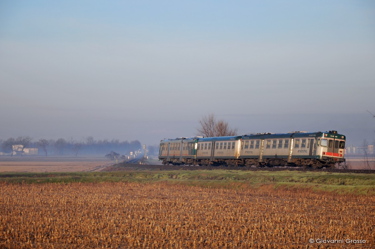 ALN 668 TRENORD - CAVA CARBONARA 