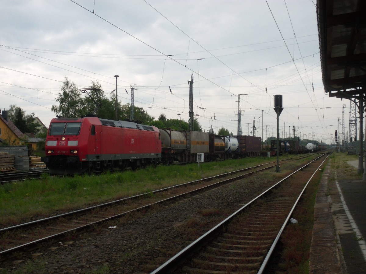 Am 01.05.2014 kam 185 192 mit einem Containerzug aus Richtung Hannover nach Stendal und ging nach kurzem Halt weiter in Richtung Berlin.