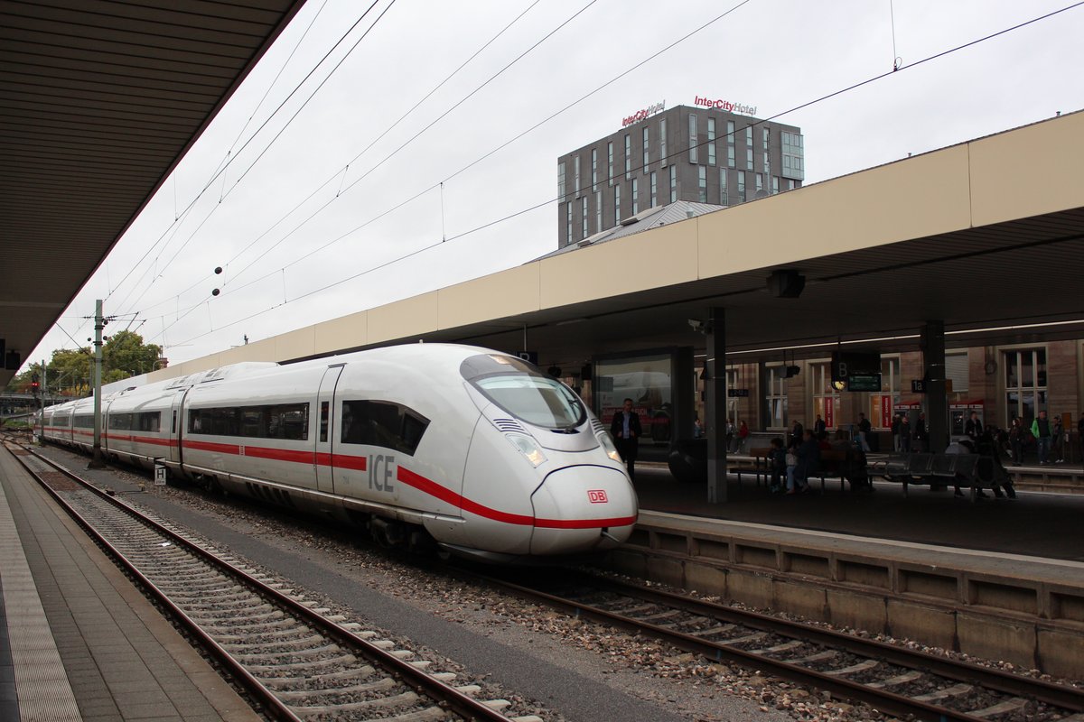Am 02.10.2017 erreicht ICE9553 aus Paris den Hauptbahnhof von Mannheim.