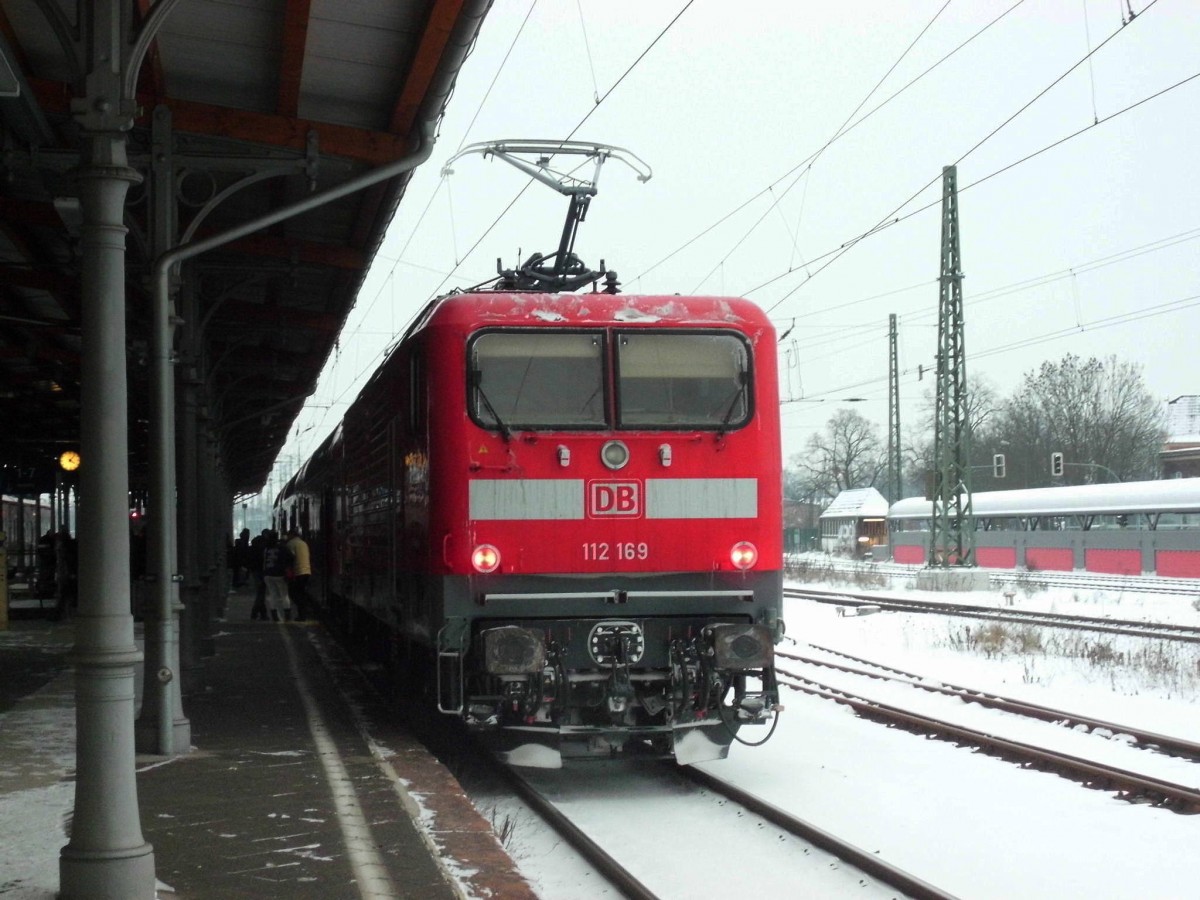 Am 06.01.2016 kam 112 169 mit ihrem RE aus Uelzen nach Stendal und fuhr weiter nach Magdeburg.