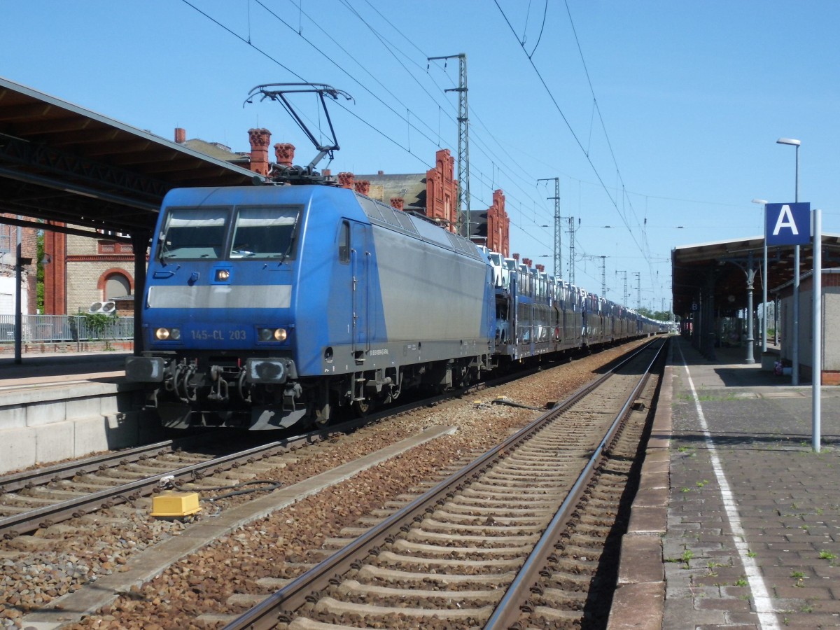 Am 09.08.2015 kam 145-CL 203 [145 099]mit ihrem Fiatautozug aus Richtung Berlin nach Stendal und fuhr weiter nach Hannover.