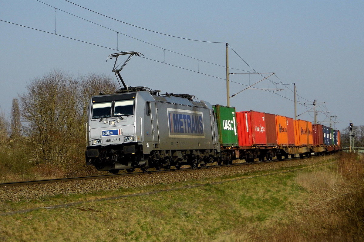 Am 10.04.2018 kam die 386 023-6 von METRANS von aus Richtung Stendal und fuhr weiter in Richtung Salzwedel .