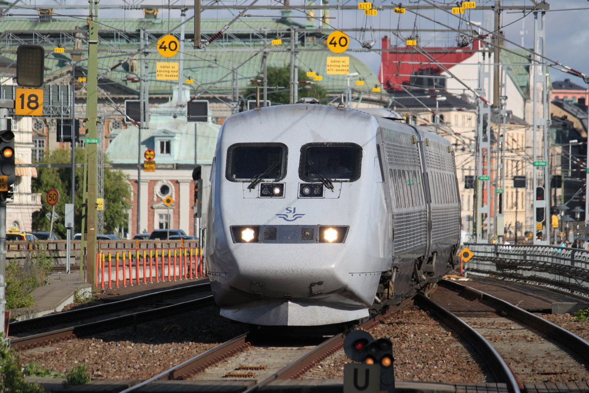 Am 11.07.2017 erreicht Snabbtåg 538 aus Kopenhagen den Hauptbahnhof von Stockholm.