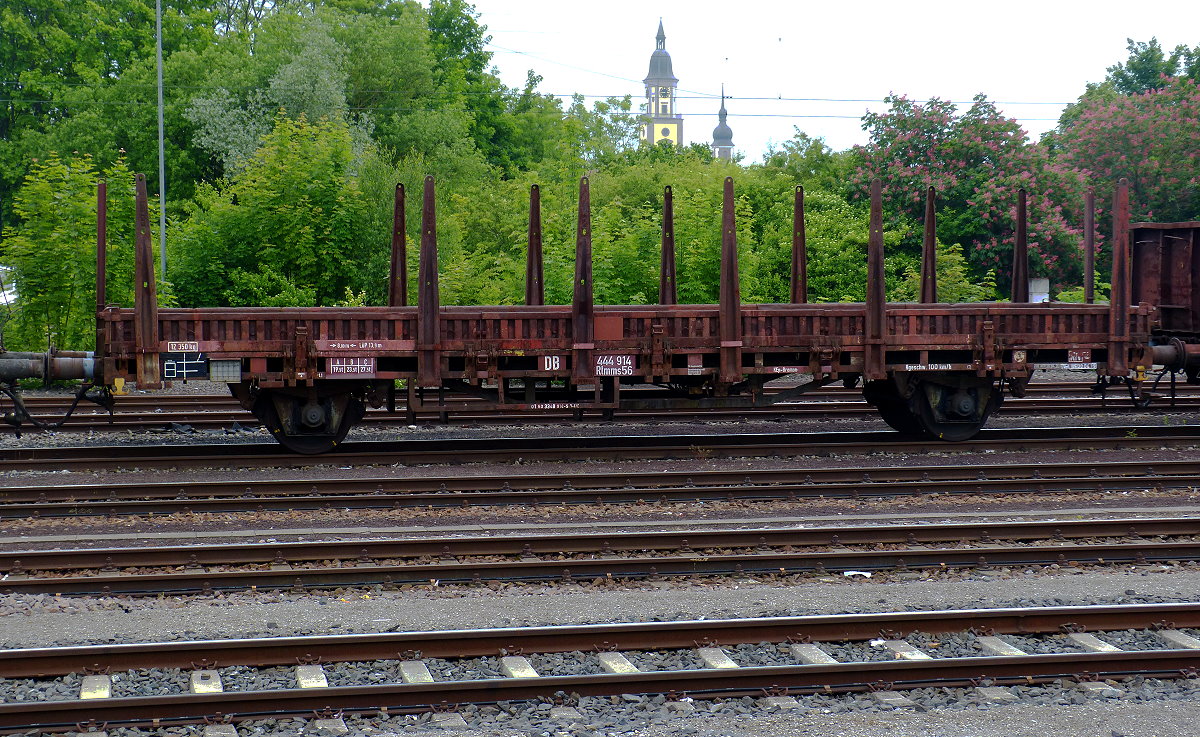 Am 17.05.2018 stand dieser Rlmms56 (01 80 3348 914-9 Gfe) eingereiht in einem ganzen Reihe von Wagen (siehe Galerie) im Bahnhof Crailsheim. GfE = Gesellschaft für Eisenbahnbetrieb Crailsheim