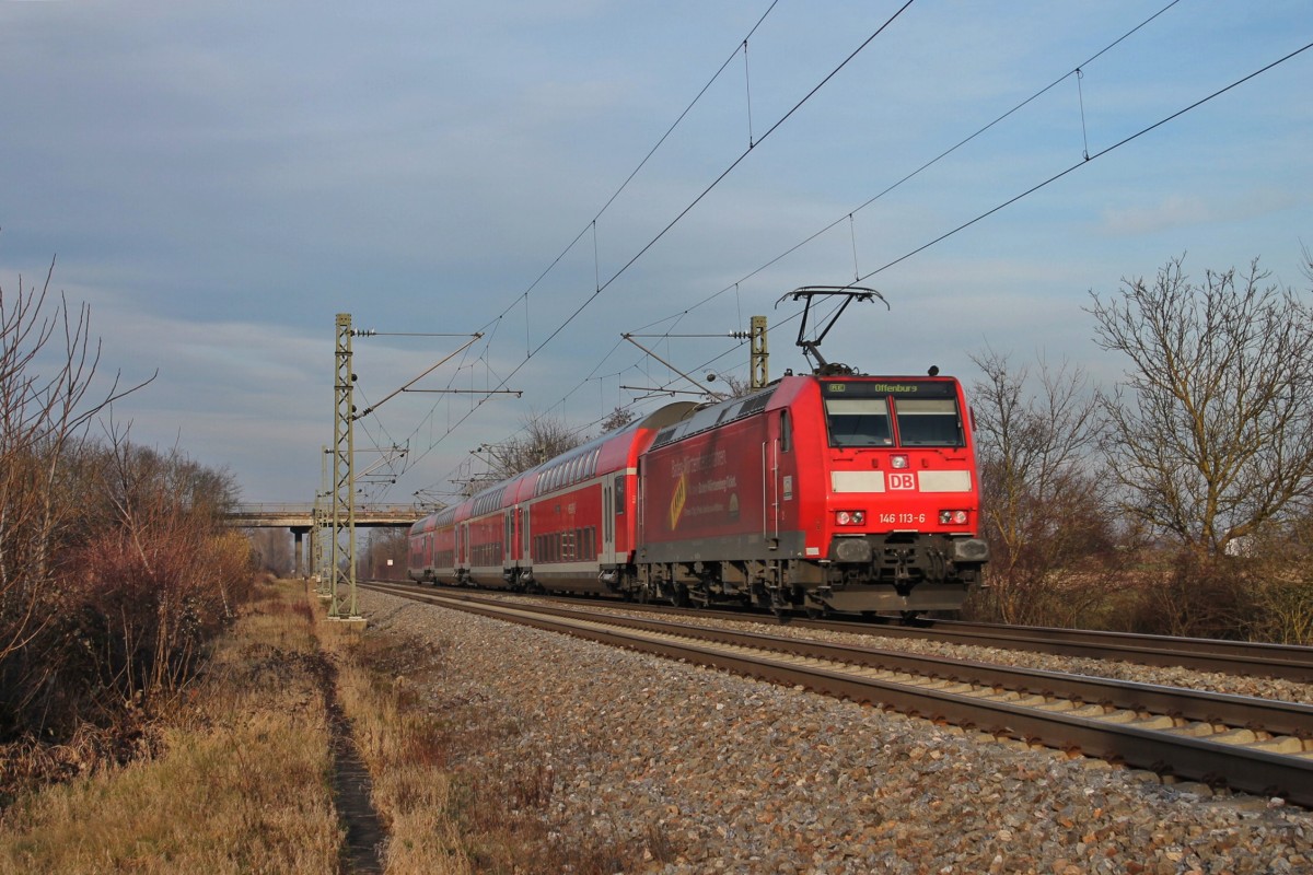 Am 18.01.2014 schob 146 113-6  Baden-Württemberg erfahren  ihren RE nach Offenburg in Richtung Norden zum nächsten Zwischenstop in Heitersheim entgegen.