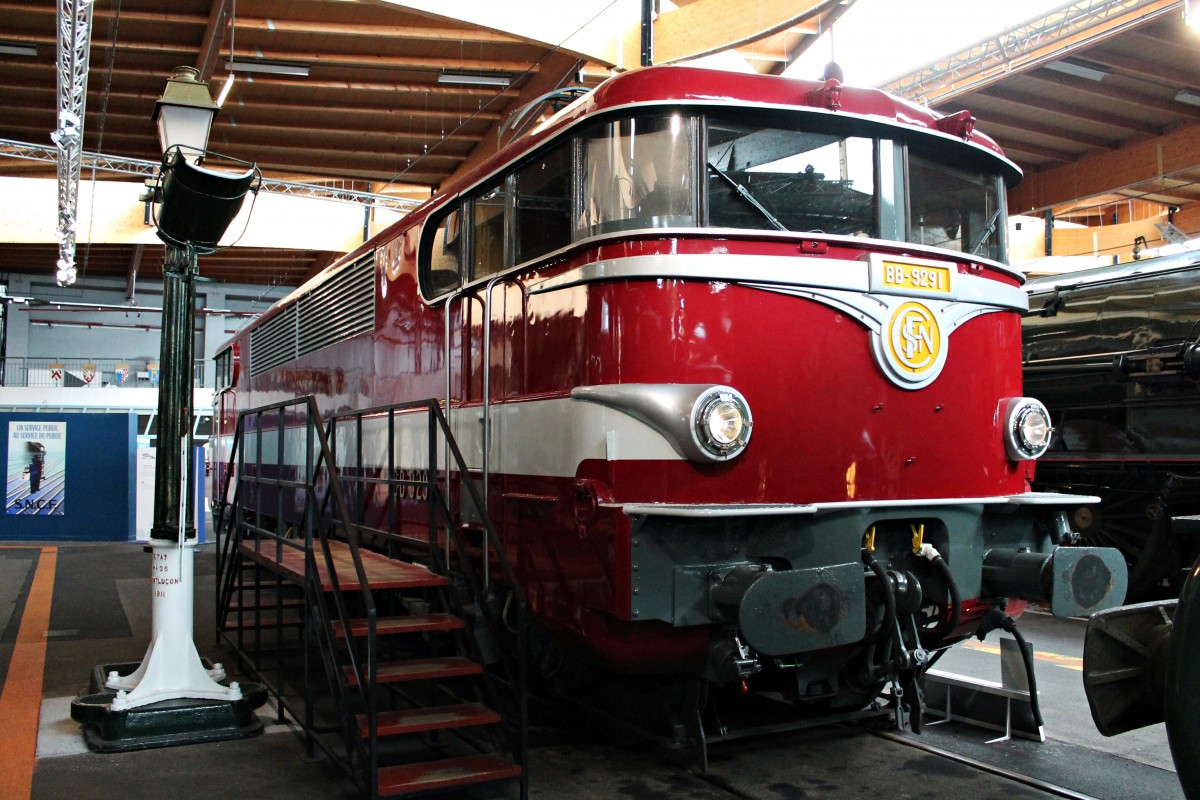 Am 20.08.2014 stand die Vorletztgebaute und 250 km/h schnelle BB 9291  Capitole  (BB 9200 Capitole/BB Rouge) im Cité du Train in Mulhouse. Sie war mit fünf weiteren Schwestermaschienen die Zugloks vom bekannten Zug  Capitole  der zwischen Paris und Toulouse fuhr.