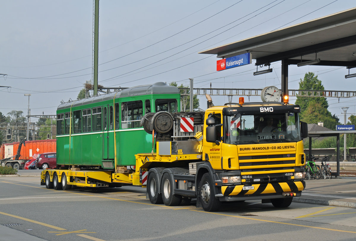 Am 23.09.2016 geht der B 1500 auf die letzte Reise. Nun ist das Ziel, die Firma Thommen in Kaiseraugst erreicht. Nun geht es auf die Waage, wo der ganze Zug gewogen wird.