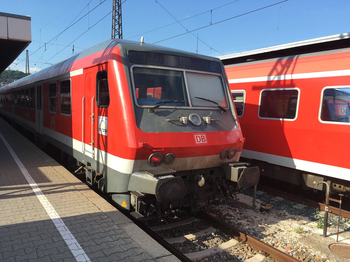 Am 24.06.17 kam 218 491 mit 4 n Wagen aus Neustadt (Schwarzw) in Ulm Hbf eingefahren.