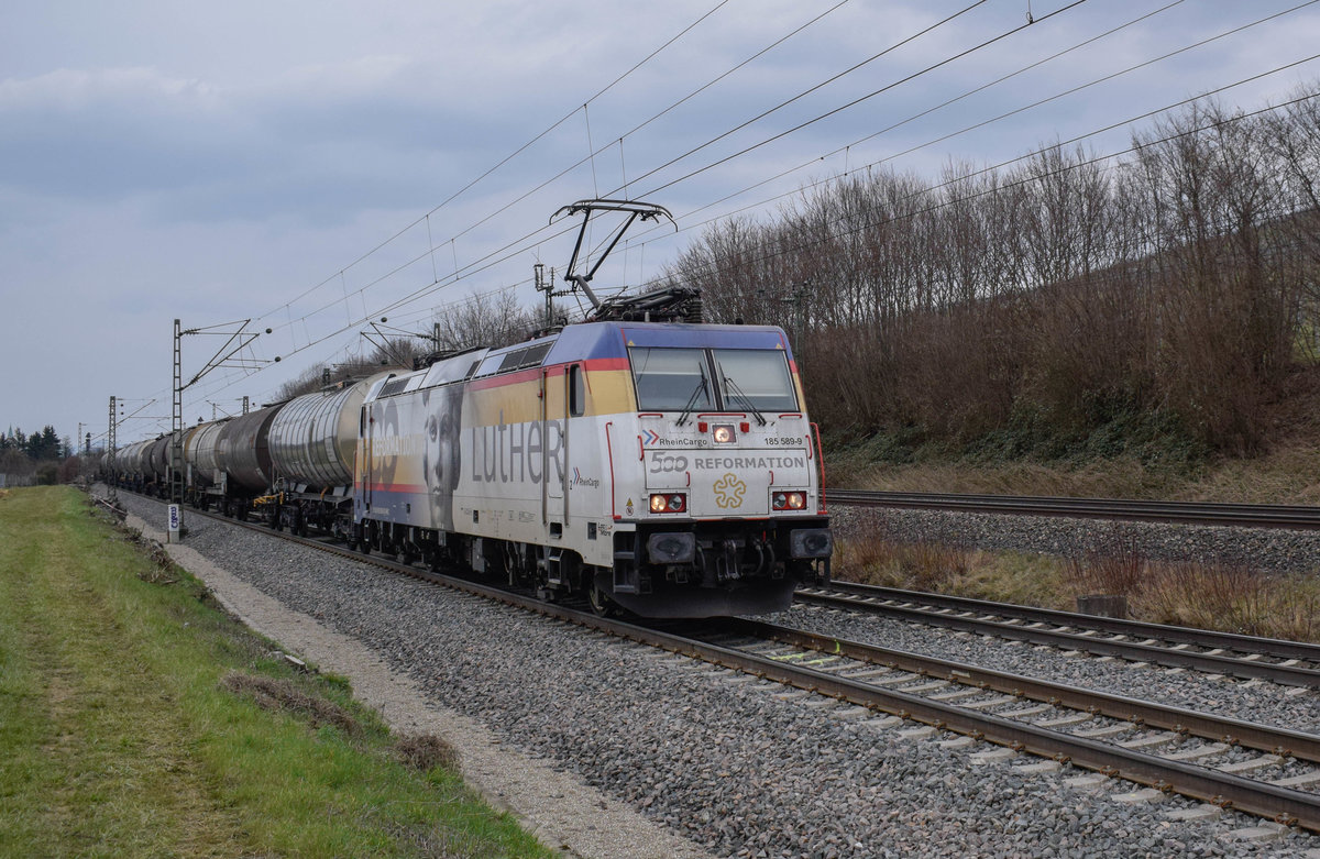Am 27.03.2018 war die Luther-Lok 185 589 mit einem Kesselwagenzug von Hamburg Hohe Schaar nach Basel unterwegs, hier in Leutersberg.