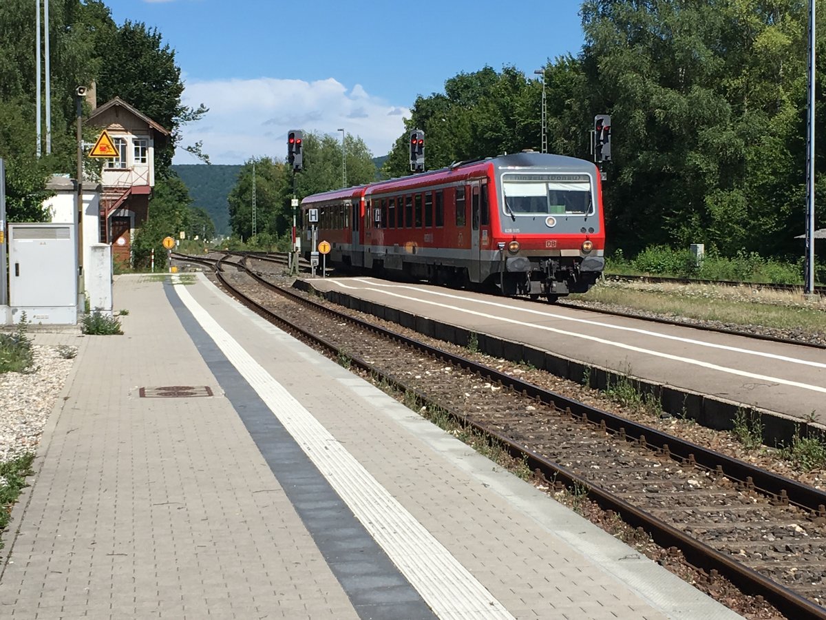 Am 29.07.17 fuhr 628 905 als Rb zwischen Ulm und Ehingen und wurde bei der Einfahrt in Schelklingen festgehalten.