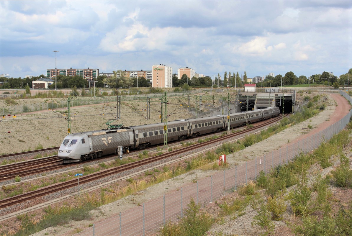 Am 29.08.2018 verschwindet Snabbtåg 538 nach Stockholm im Citytunnel Malmö und wird seinen nächsten Halt im Hauptbahnhof nach etwa fünf Minuten erreichen.
