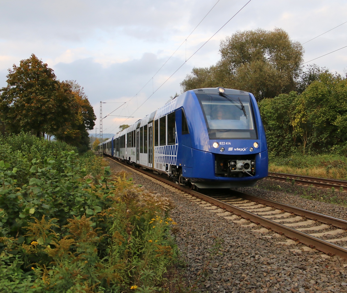Am 30.09.2014 kamen drei Vlexx Triebzüge (622 414 zuvorderst) in Fahrtrichtung Süden durch Wehretal-Reichensachsen.  