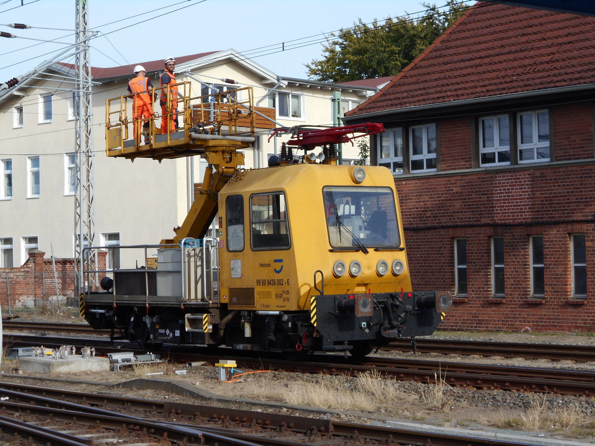 Am ehemaligen Fdl Stellwerk B2,in Bergen/Rügen,wurde,am 17.September 2018,mit Hilfe eines GAF,die Fahrleitung demontiert.