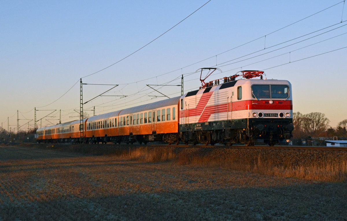 Am Morgen des 16.02.19 führte 143 822 der EBS ihren Sonderzug aus Erfurt nach Berlin durch Gräfenhainichen.