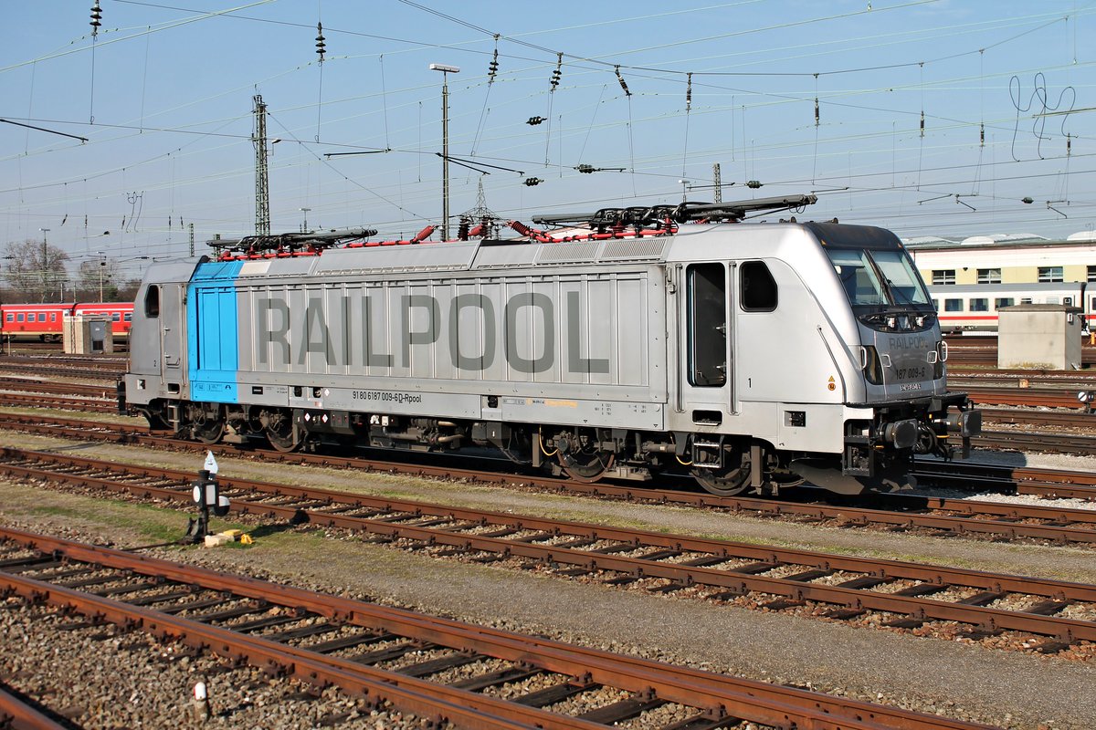 Am Nachmittag des 15.03.2017 stand Rpool/BLSC 187 009-6 abgestellt im BLSC-ABstellbereich vom Badischen Bahnhof von Basel und wartete dort auf ihren nächsten Einsatz, der in Kürze beginnen wird.